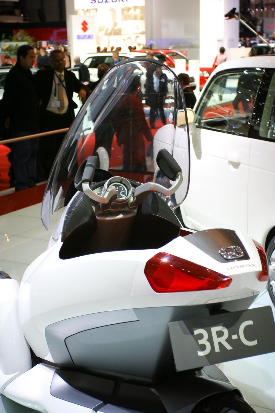  Honda 3R-C Electric Vehicle Concept 2010 года  (фото 11 из 36)